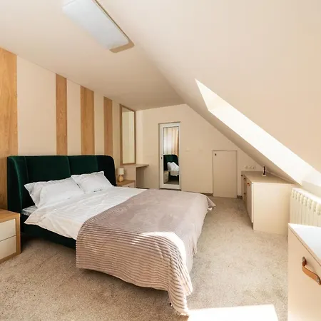 Lägenhet 2 Bedrooms, Parking, Balcony With A View